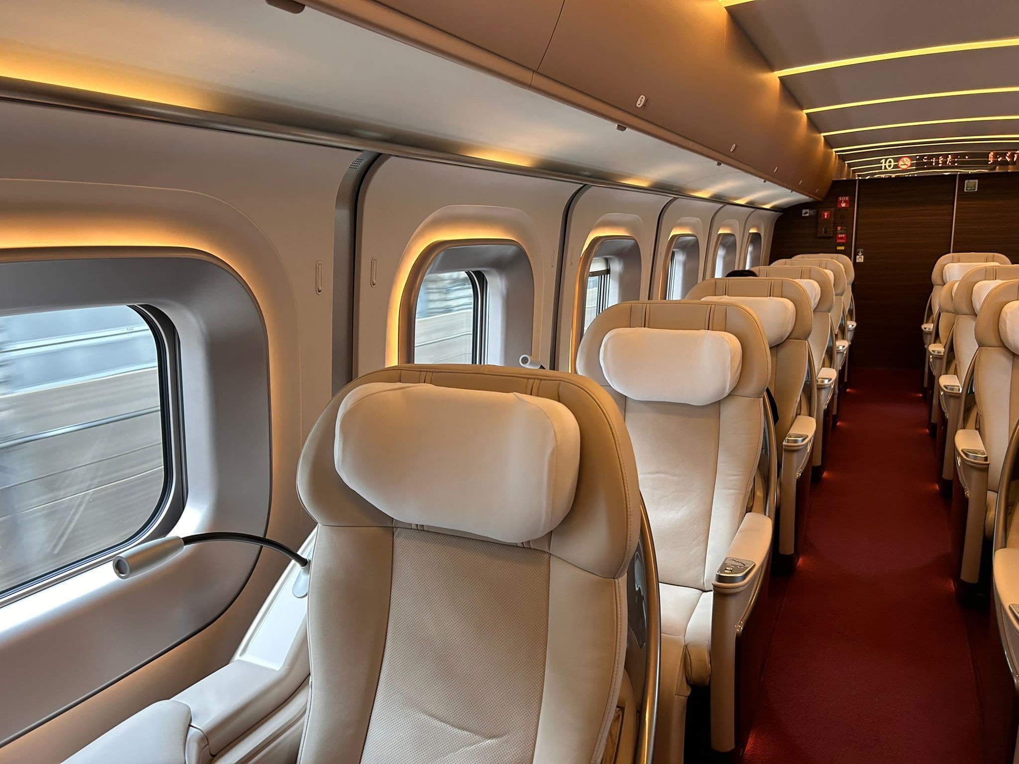 Wagon de la granclass reliant Tokyo et Aomori dans le Tohoku