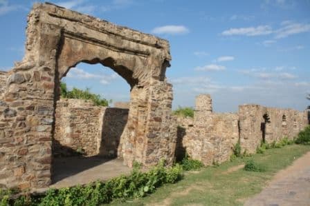 bhangarh-the-haunted-ruins-rajasthan.htm