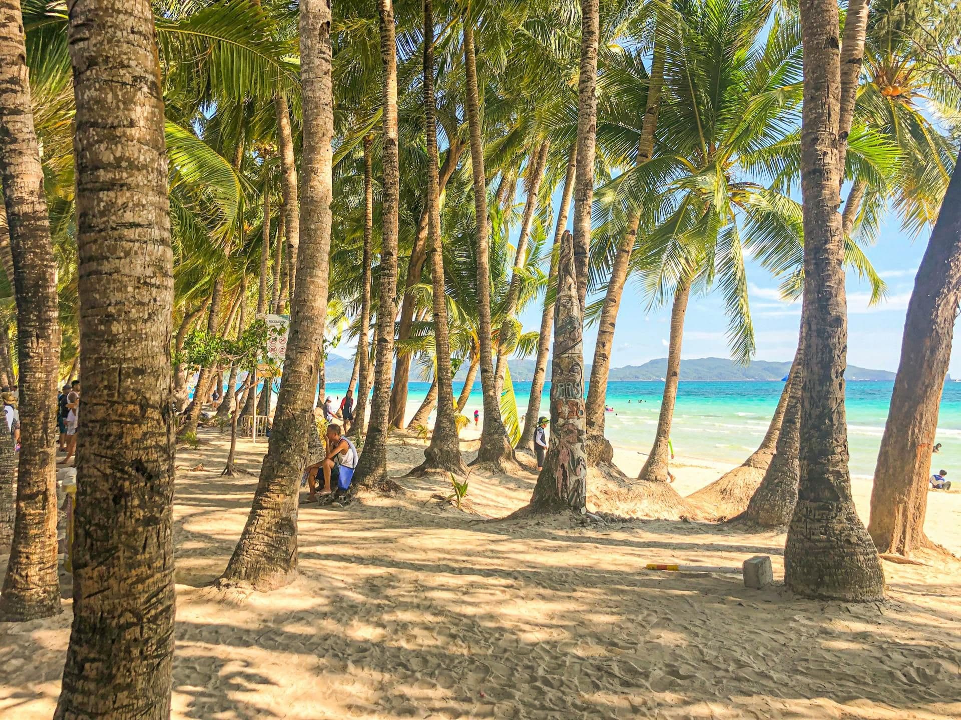 Why Travel to the Philippines? 9 Great Reasons